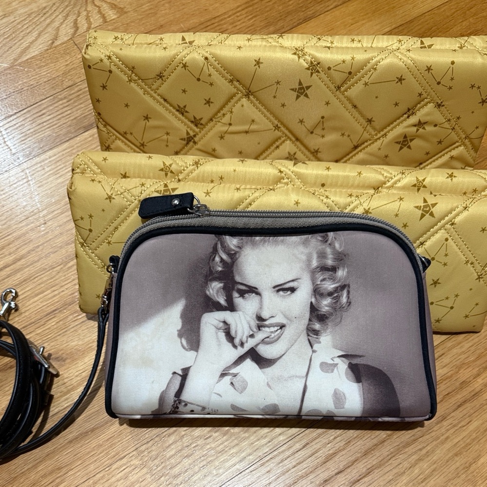 Marilyn Monroe Black & White Photo Crossbody Bag